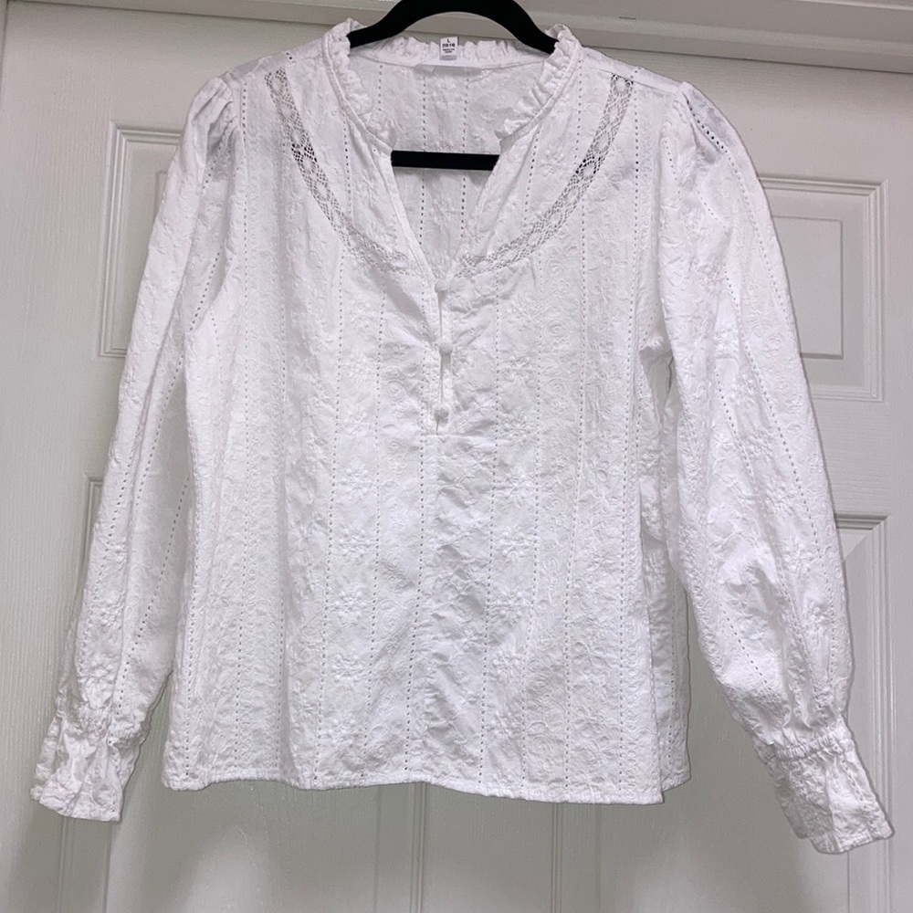 Time and Tru White Eylet Top